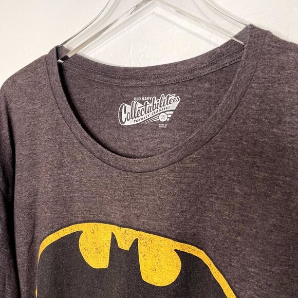 Old Navy Collectabilitees Batman Gray T-Shirt 2XLT - Picture 3 of 3